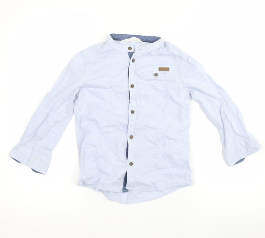 Front view of H&M boys’ blue basic button-up, size 5-6, years