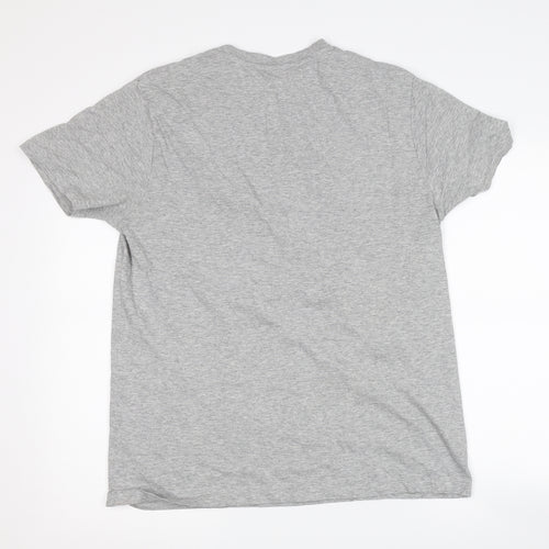 Chelsea peers Womens Grey   Basic T-Shirt Size L  - graphic
