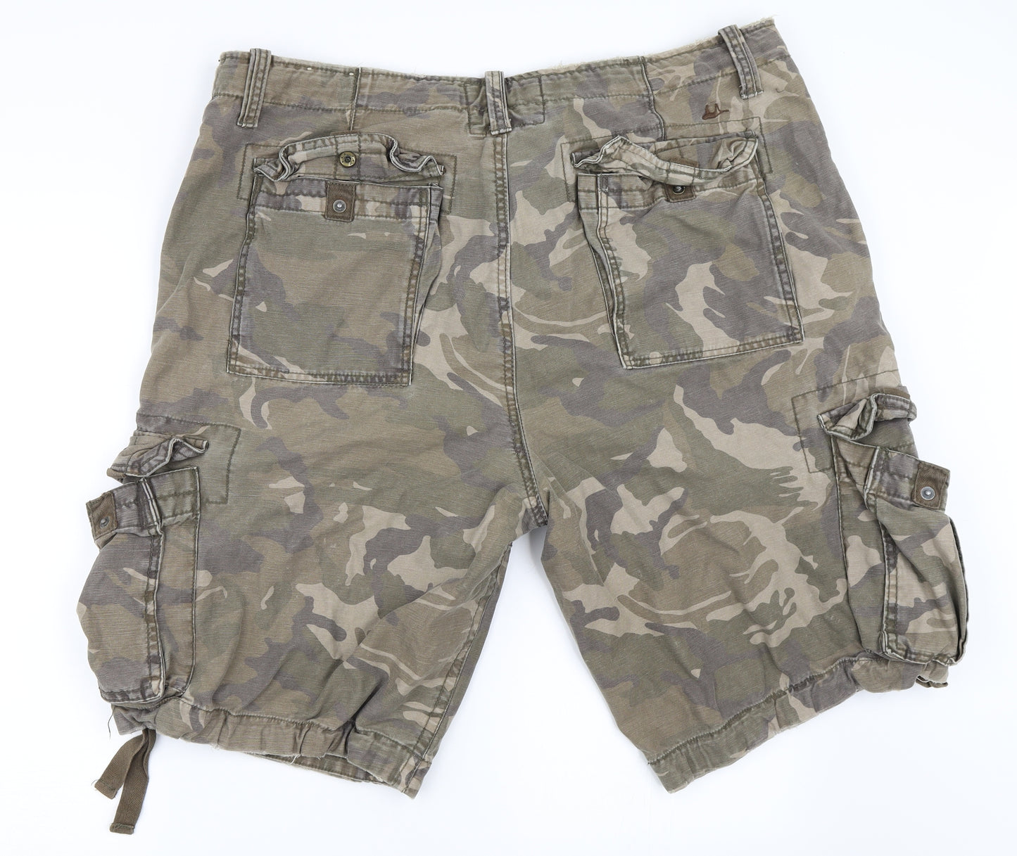 Mantaray Mens Green Camouflage  Bermuda Shorts Size 42 in