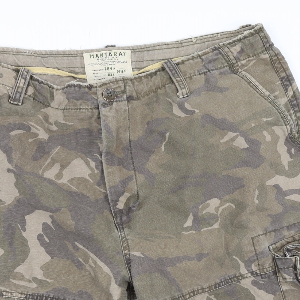 Mantaray Mens Green Camouflage  Bermuda Shorts Size 42 in