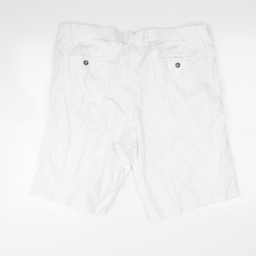 M&S Mens White   Chino Shorts Size 42 in