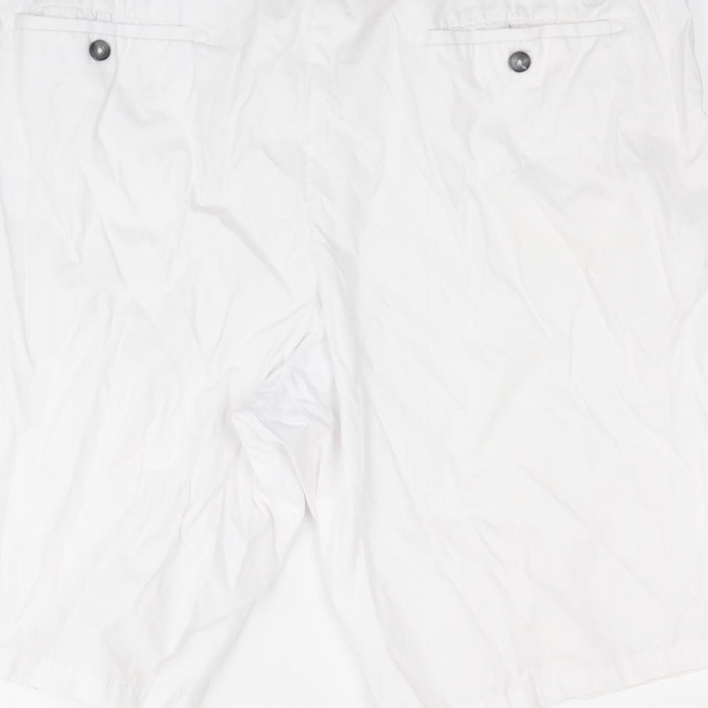 M&S Mens White   Chino Shorts Size 42 in