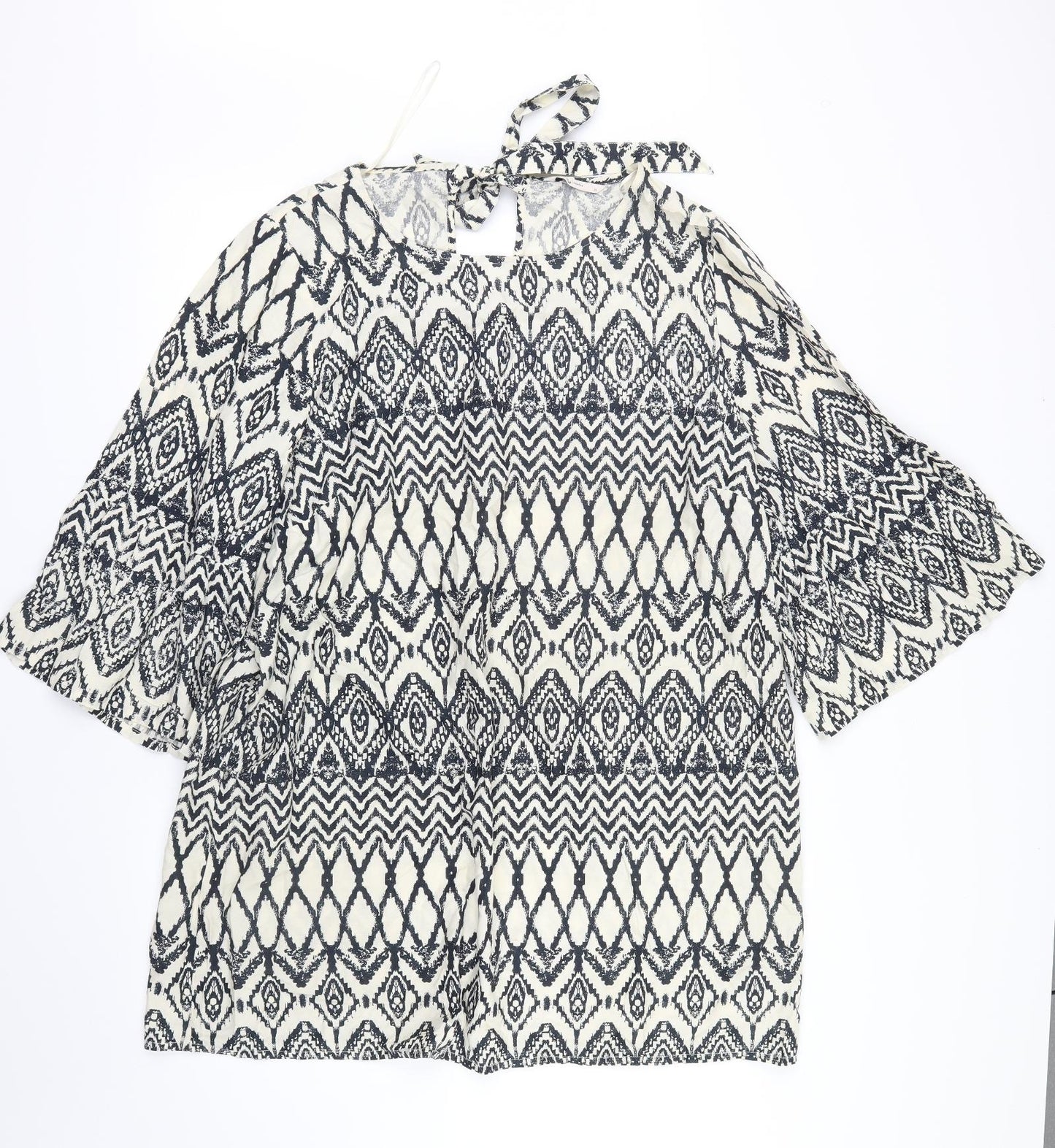 Tu  Womens Blue Geometric  Basic T-Shirt Size 22