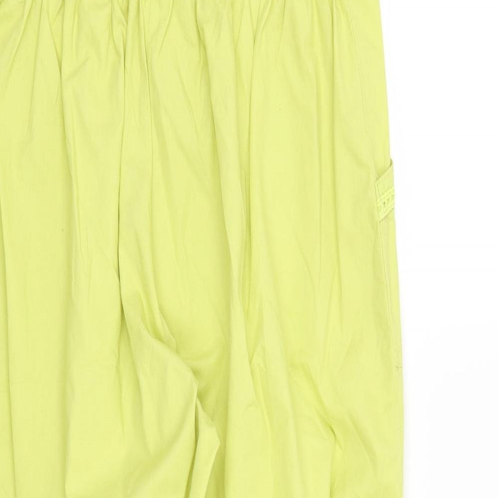 Preworn Womens Green   Trousers  Size 32 in L21 in