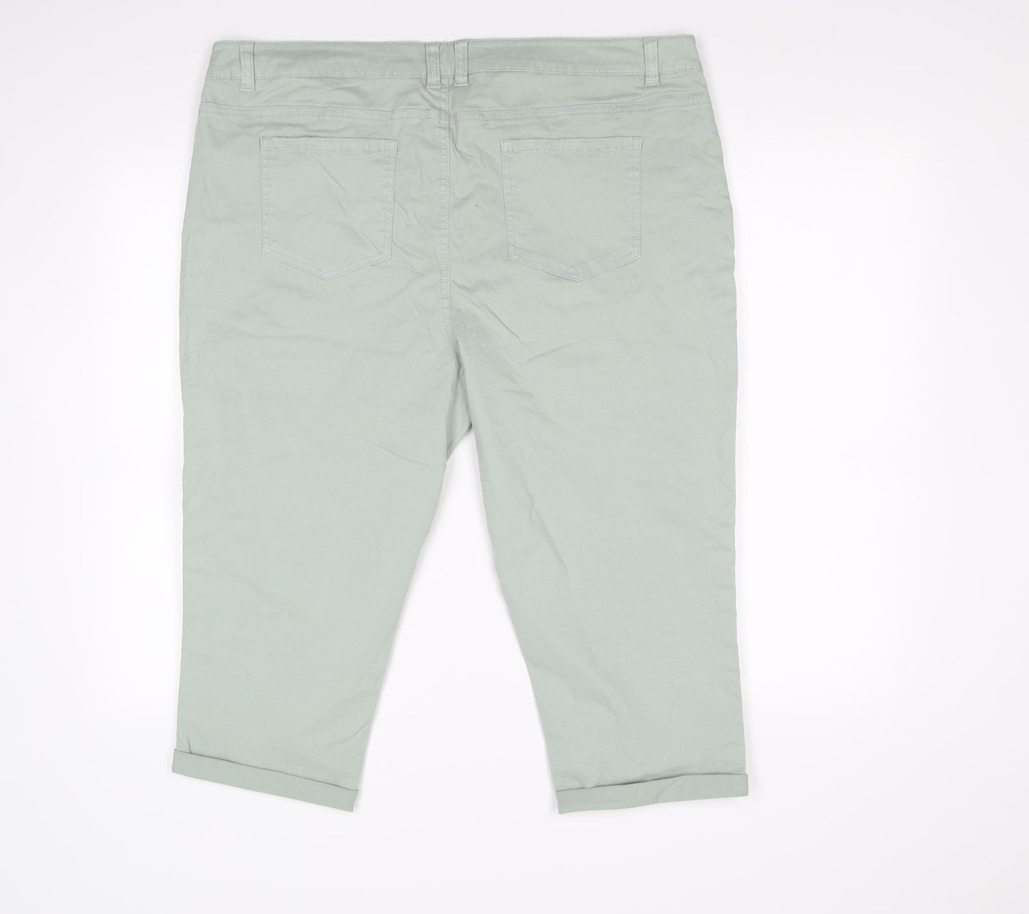 R Essential Womens Green   Chino Shorts Size 22