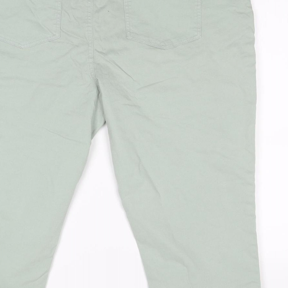 R Essential Womens Green   Chino Shorts Size 22