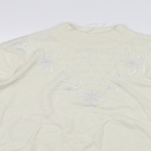 BM Womens White   Pullover Jumper Size S