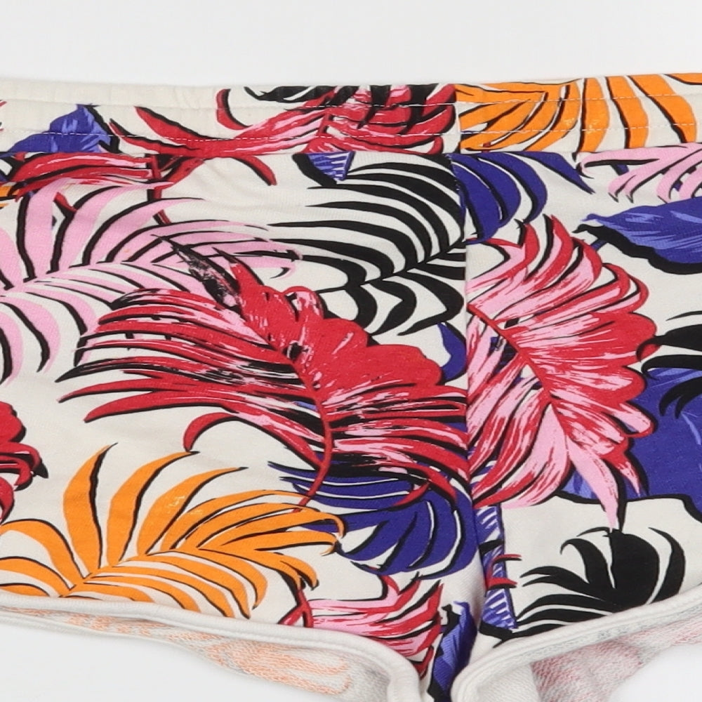 New Look Womens White Geometric  Sweat Shorts Size 12 - Leaf print