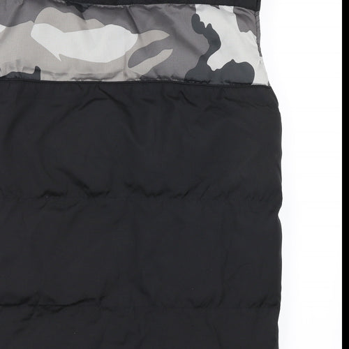 Urban Outlaws Boys Black Camouflage  Gilet Coat Size 8-9 Years