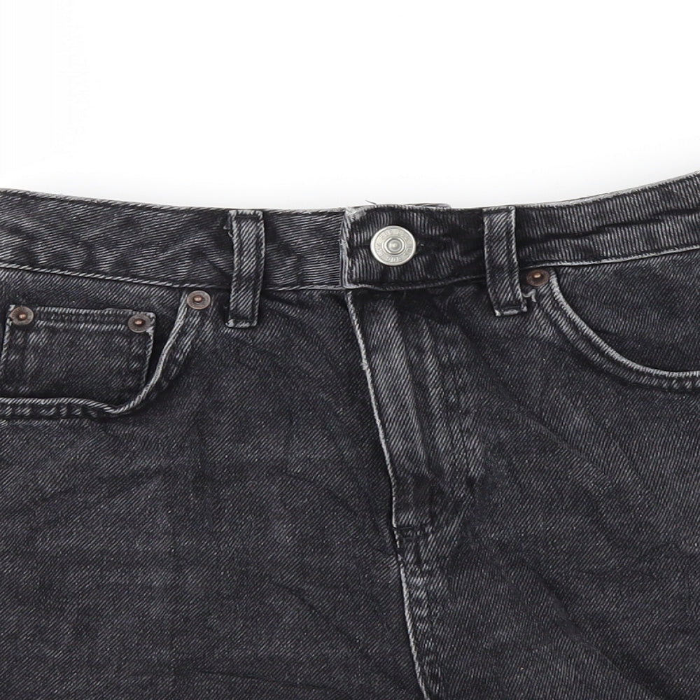 Urban Outfitters Womens Black   Mom Shorts Size 26