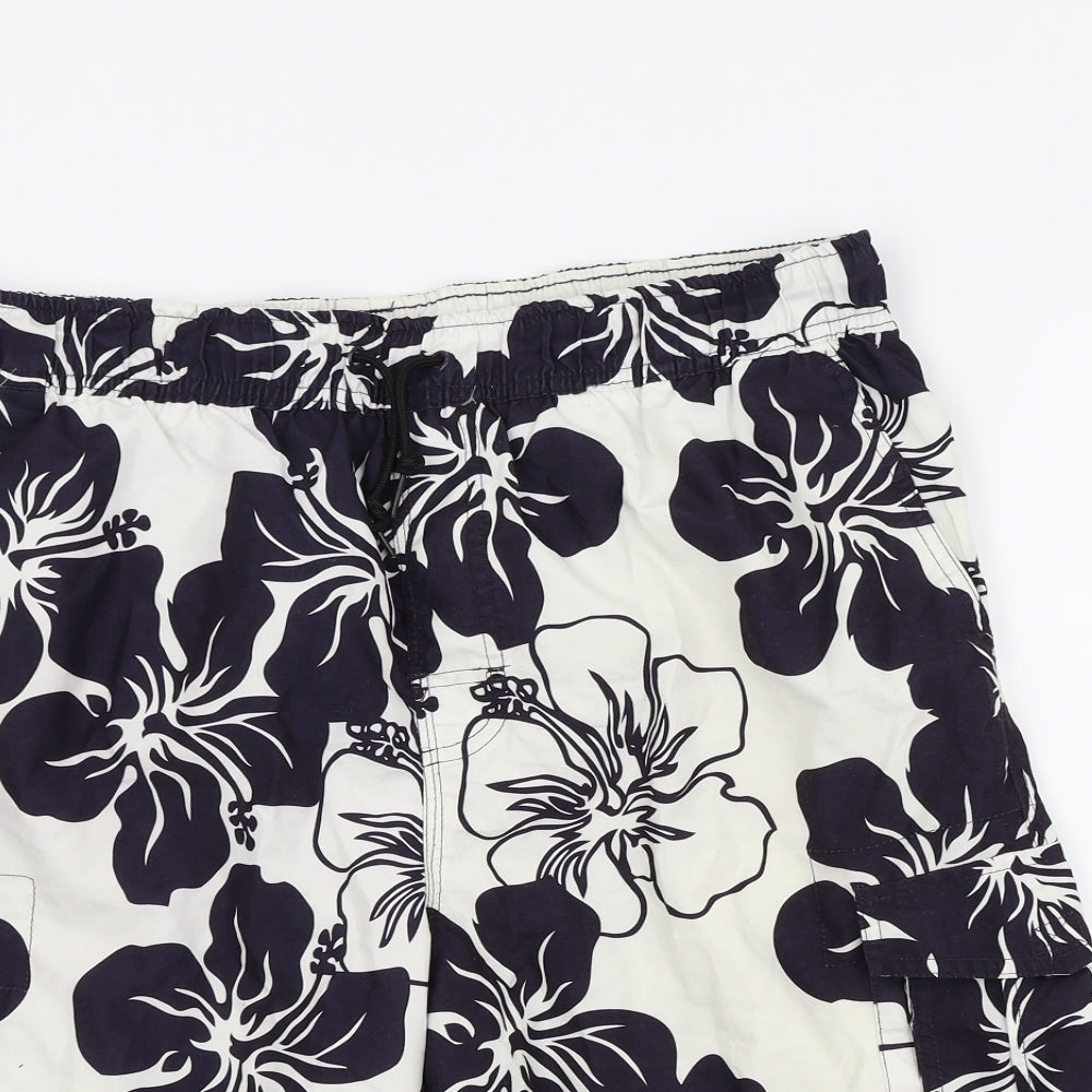 George Mens White Floral  Sweat Shorts Size L