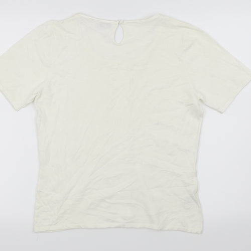 cc Womens White   Basic T-Shirt Size M