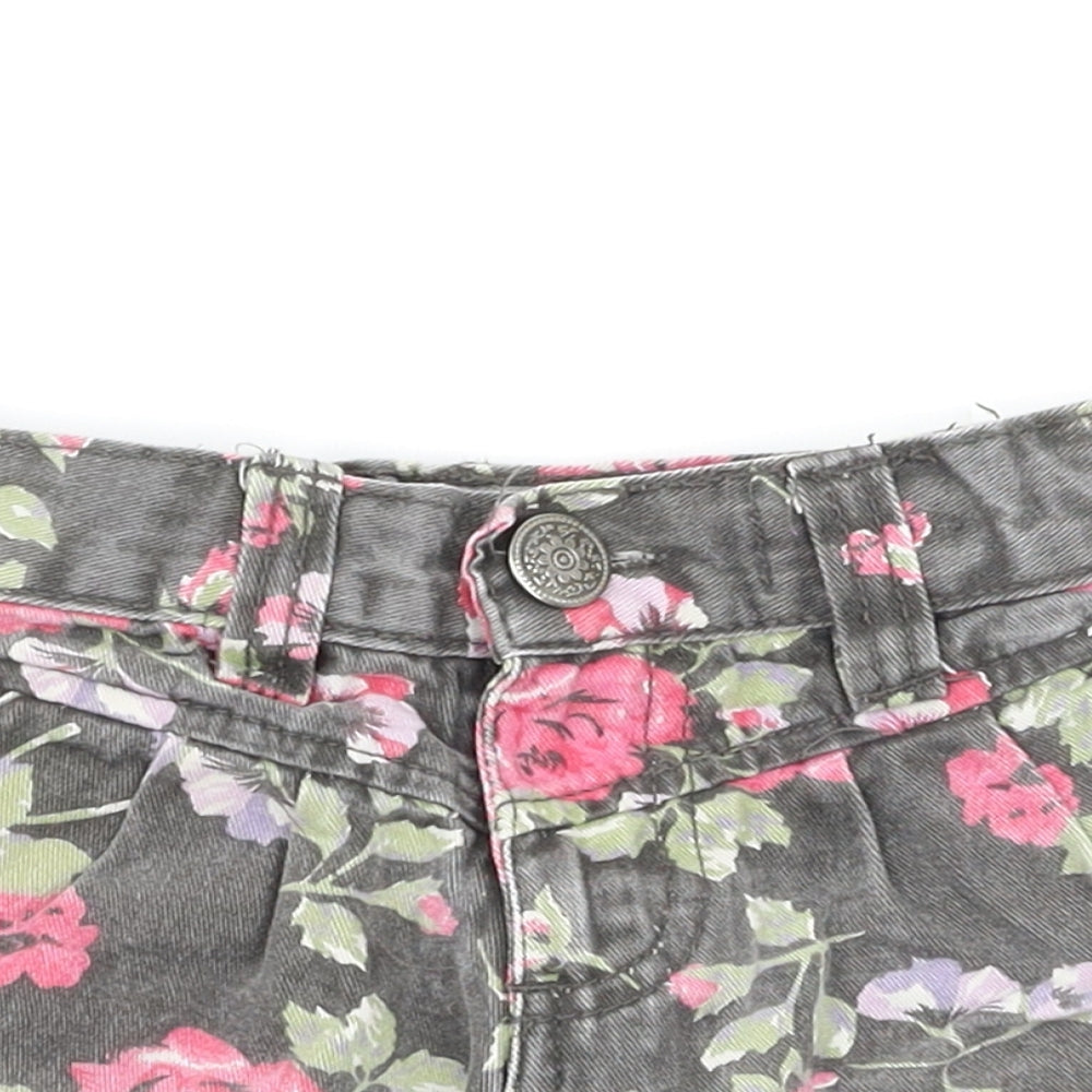 Denim&co Girls Grey Floral  Hot Pants Shorts Size 3-4 Years