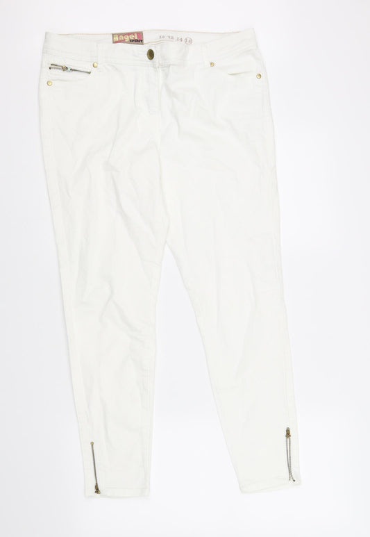 Front view of angel spirit women’s white mom jeans, size UK 16, 30-inch leg