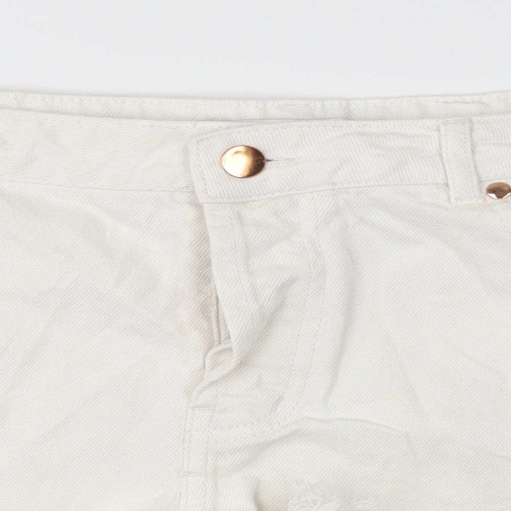 Michelle Keegan Womens White   Cut-Off Shorts Size 14