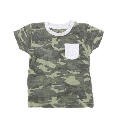 Preworn Boys Green Camouflage  Basic T-Shirt Size 18-24 Months