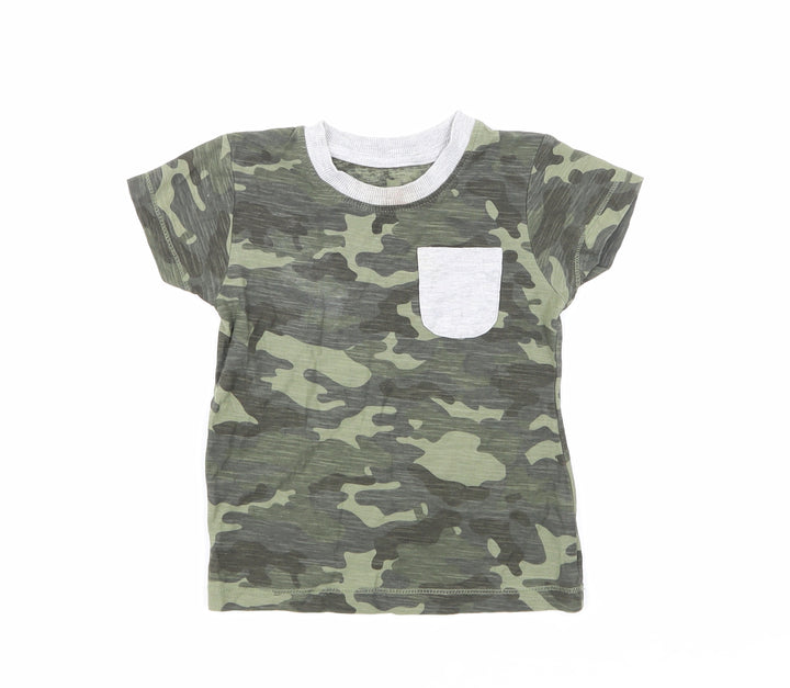 Preworn Boys Green Camouflage  Basic T-Shirt Size 18-24 Months