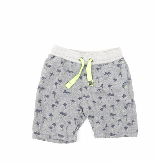 Front view of Outrage boys’ grey floral sweat shorts, size 9-10, years
