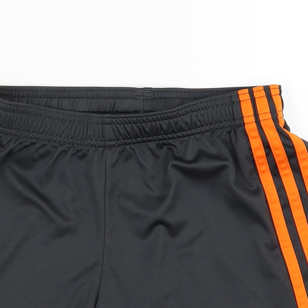 adidas Boys Grey   Sweat Shorts Size 9-10 Years