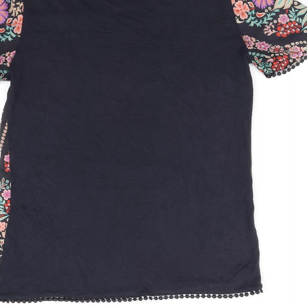 Preworn Womens Black Floral  Basic T-Shirt Size 6