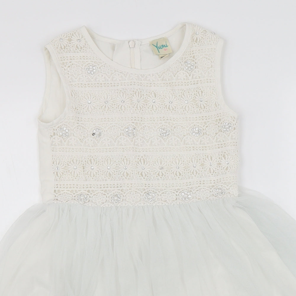 Yumi Girls Ivory   A-Line  Size 7-8 Years