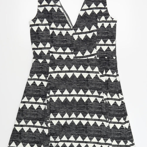 H&M Womens Black Geometric  Fit & Flare  Size 14