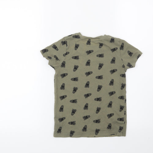 Matalan Boys Green   Basic T-Shirt Size 5 Years  - Skulls