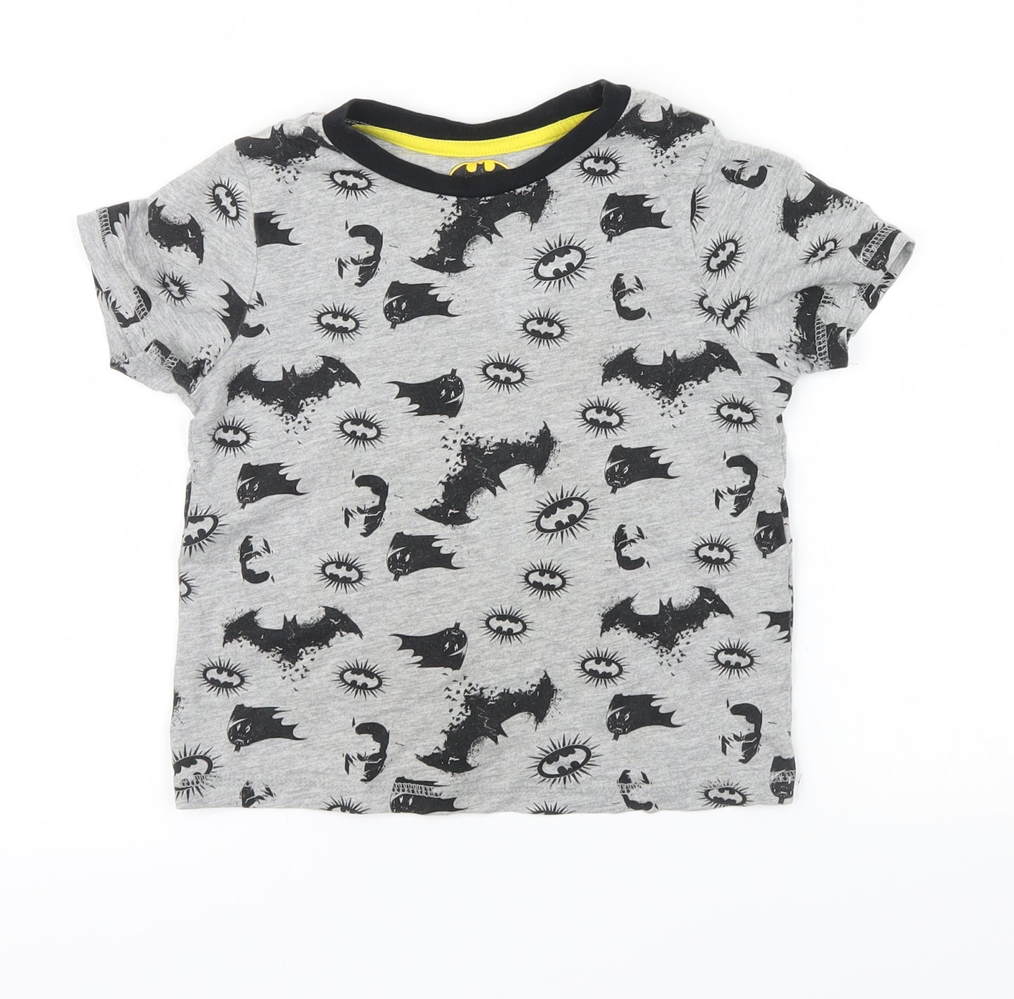 Batman Boys Grey Houndstooth  Basic T-Shirt Size 4-5 Years