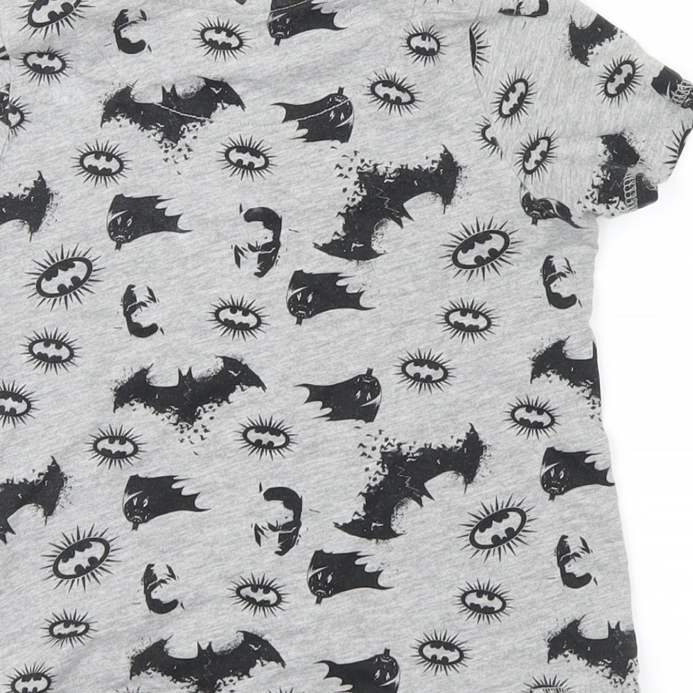 Batman Boys Grey Houndstooth  Basic T-Shirt Size 4-5 Years