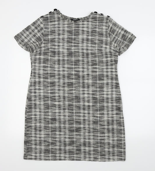 Front view of Pep&Co women’s green a-line, size UK 14, - button detail