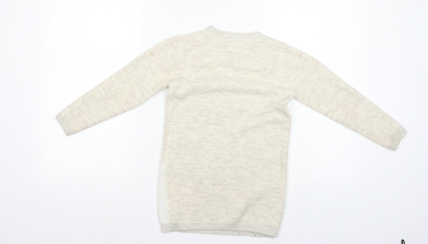 Primark Girls White   Pullover Jumper Size 7-8 Years  - Penguin