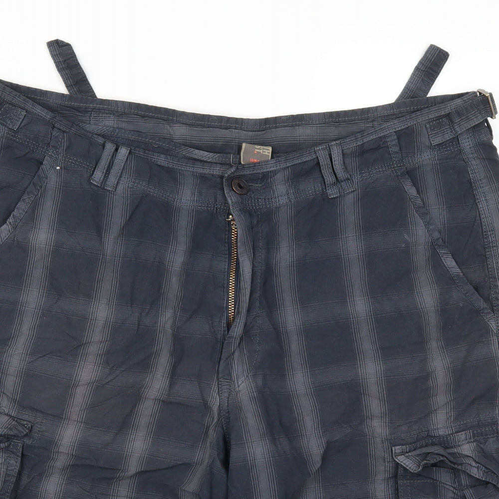 North Coast Mens Blue Check  Cargo Shorts Size 34