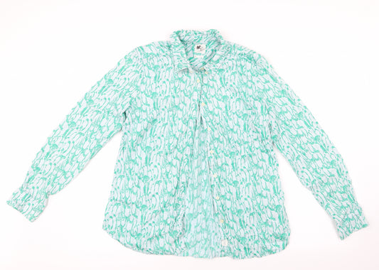 Front view of Gap women’s green geometric basic button-up, size M