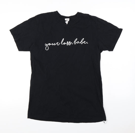 Front view of Gildan women’s black basic t-shirt, size M