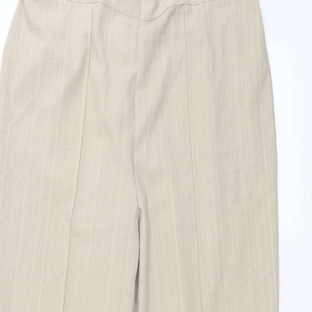 BM Womens White   Trousers  Size 18 L26 in