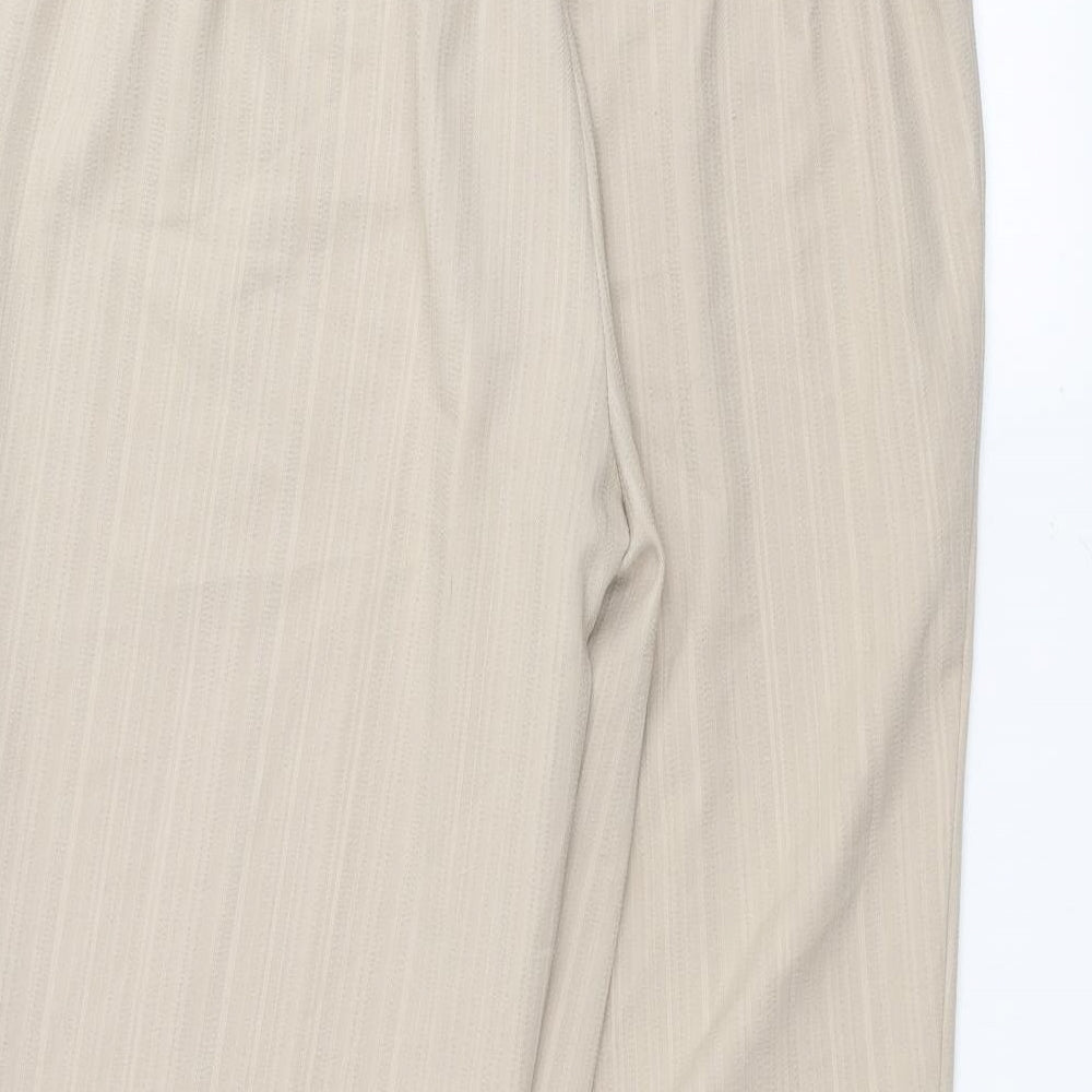 BM Womens White   Trousers  Size 18 L26 in