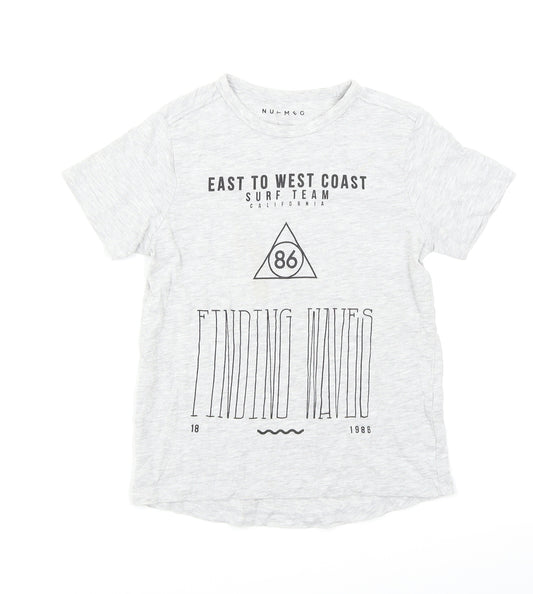 Front view of Nutmeg boys’ grey basic t-shirt, size 6-7, years