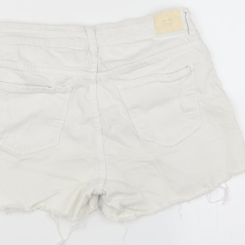 Berska Womens White  Denim Hot Pants Shorts Size 28 in - Distressed