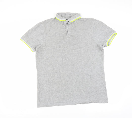 Front view of Primark men’s grey polo, size L