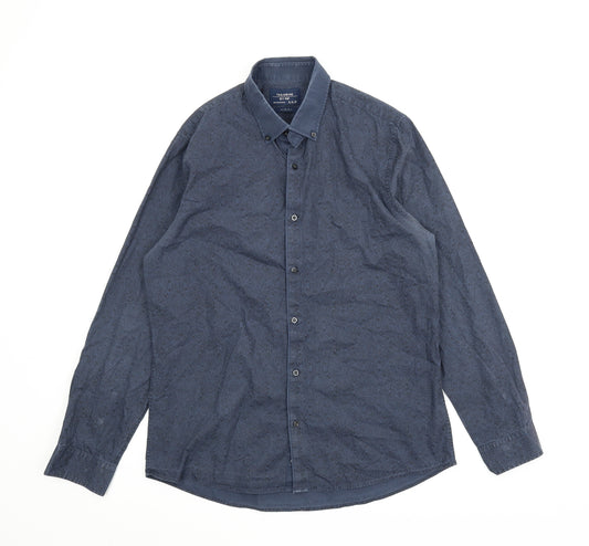 Front view of F&F men’s blue paisley button-up, size 15.5