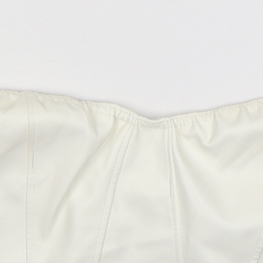 PRETTYLITTLETHING Womens White   Cropped Tank Size 10
