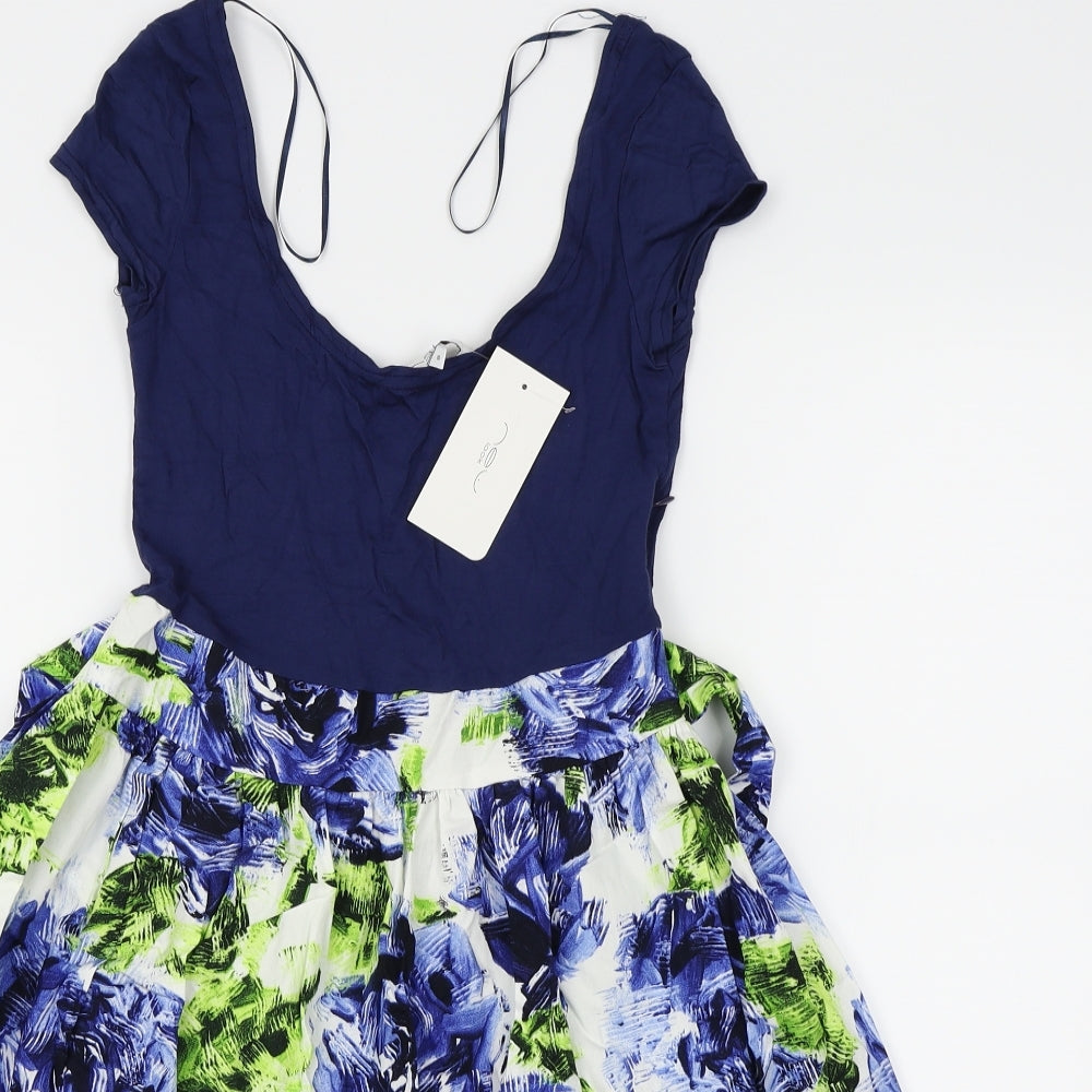 New Look Womens Blue Floral  Fit & Flare  Size 8