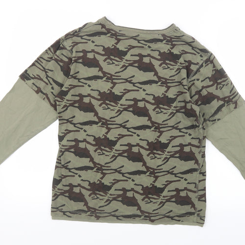 Eagles Boys Green Camouflage  Basic T-Shirt Size 10-11 Years