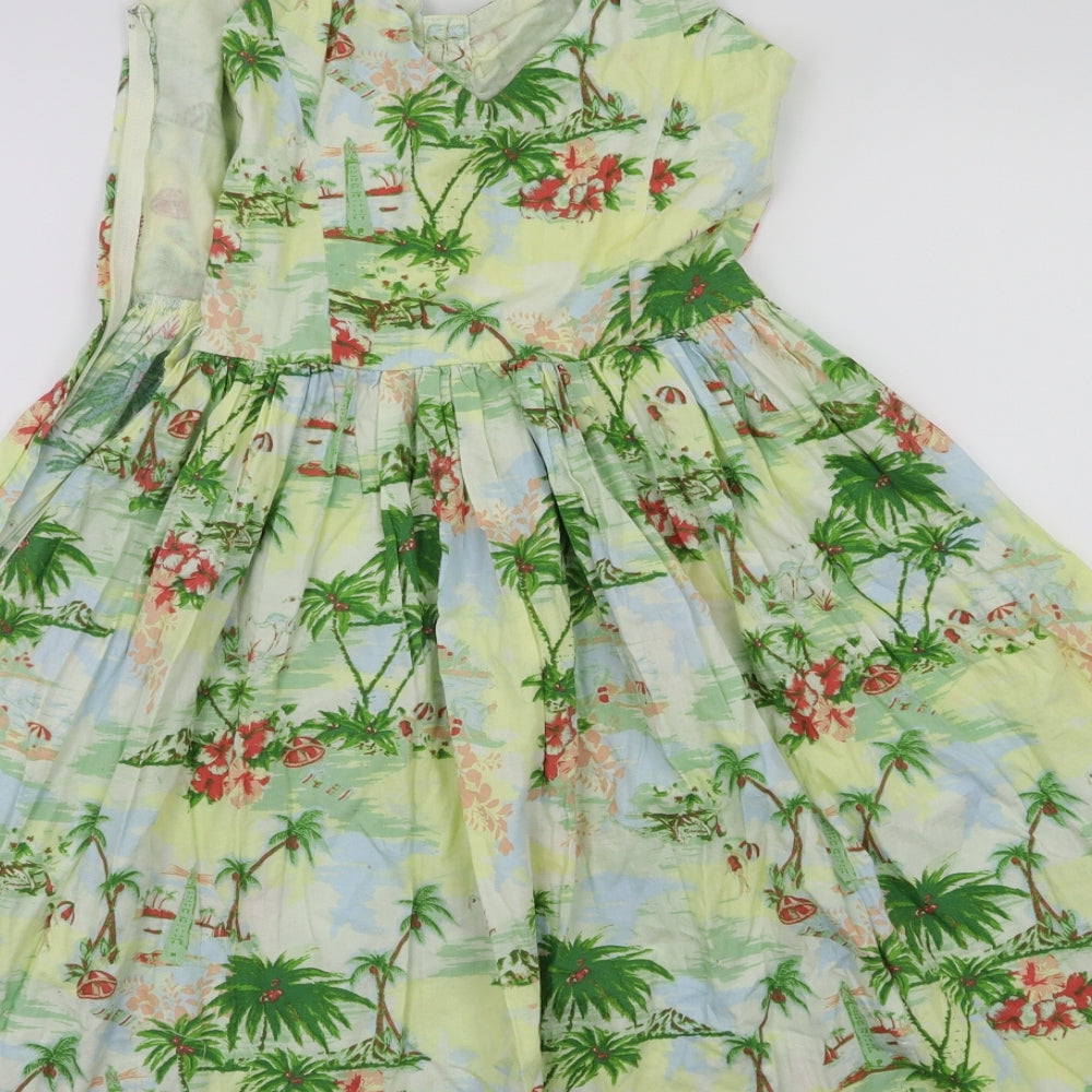 New Look Womens Green Floral  Fit & Flare  Size 6