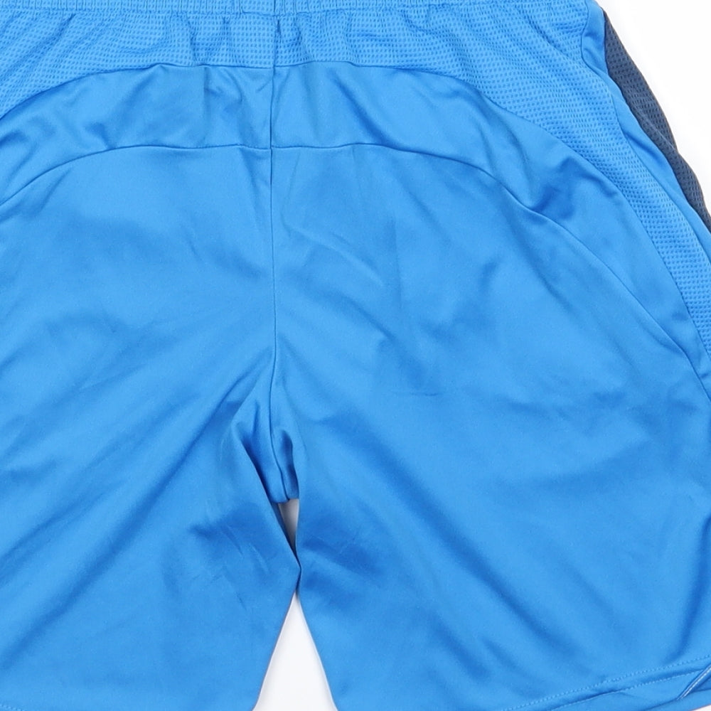 Umbro Boys Blue   Sweat Shorts Size 11 Years