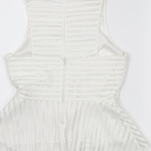 H&M Womens White Striped  Cropped Tank Size 10