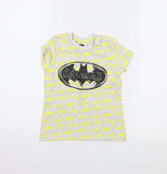 Front view of Batman girls’ grey pullover t-shirt, size 3, years