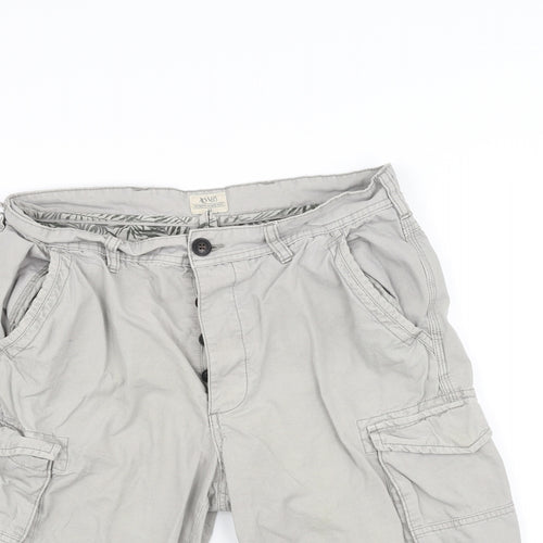 ACW85 Mens Grey   Cargo Shorts Size 32