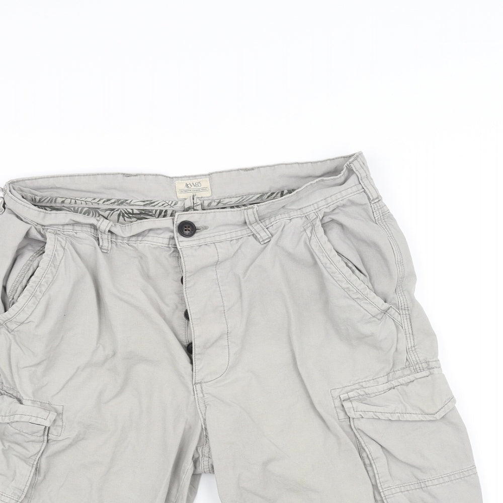 ACW85 Mens Grey   Cargo Shorts Size 32