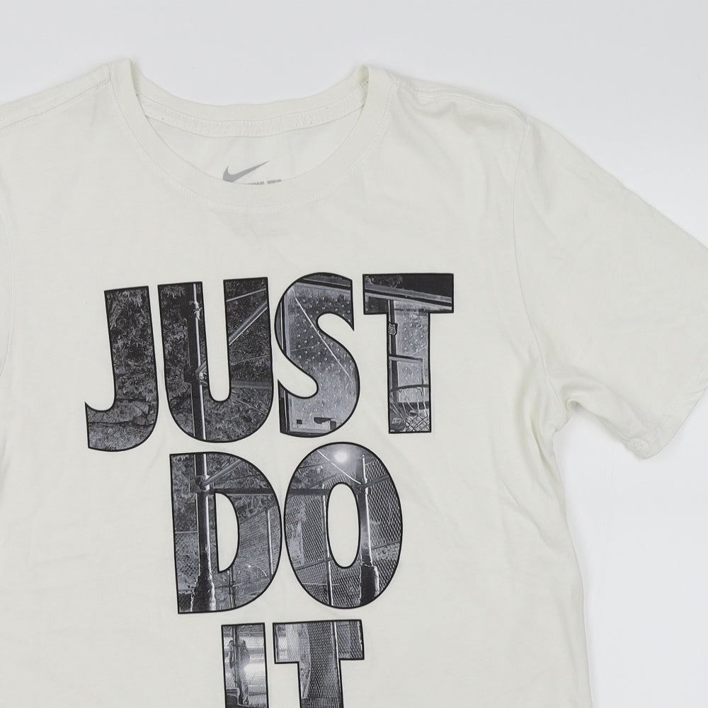 Nike Mens White    T-Shirt Size S